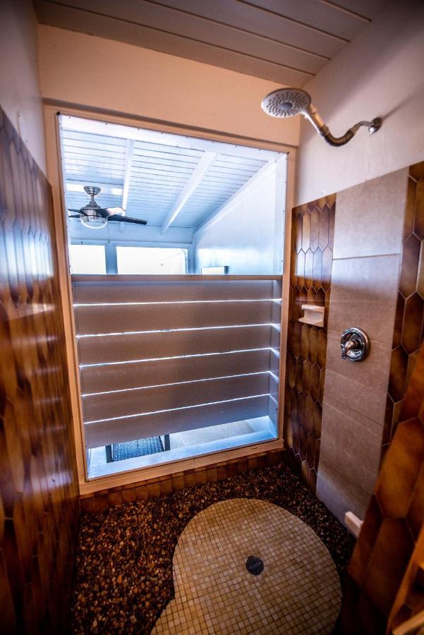Beautiful Honeymoon Suite at Sunset Serenade Cruz Bay Buitenkant foto