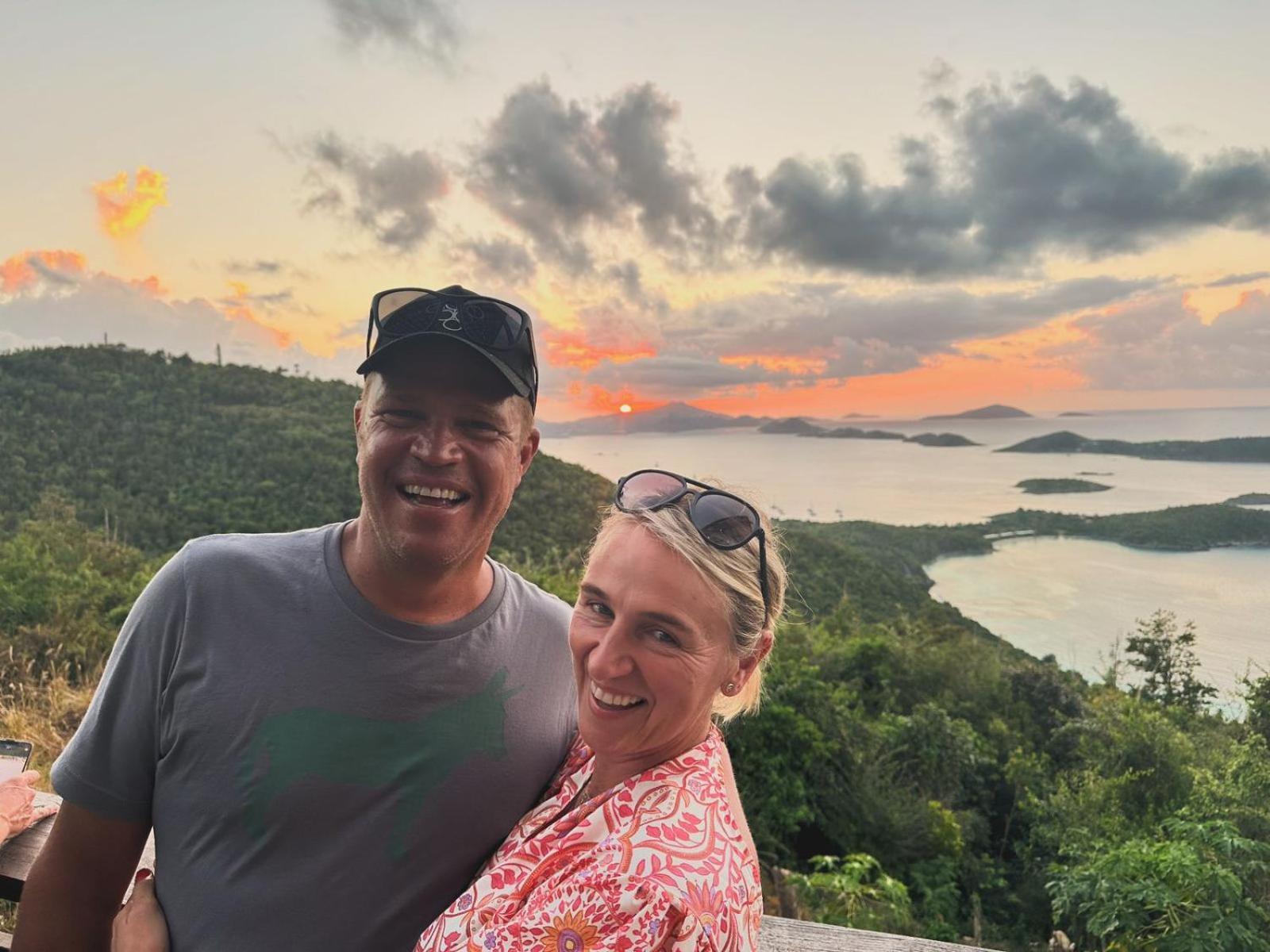 Beautiful Honeymoon Suite at Sunset Serenade Cruz Bay Buitenkant foto